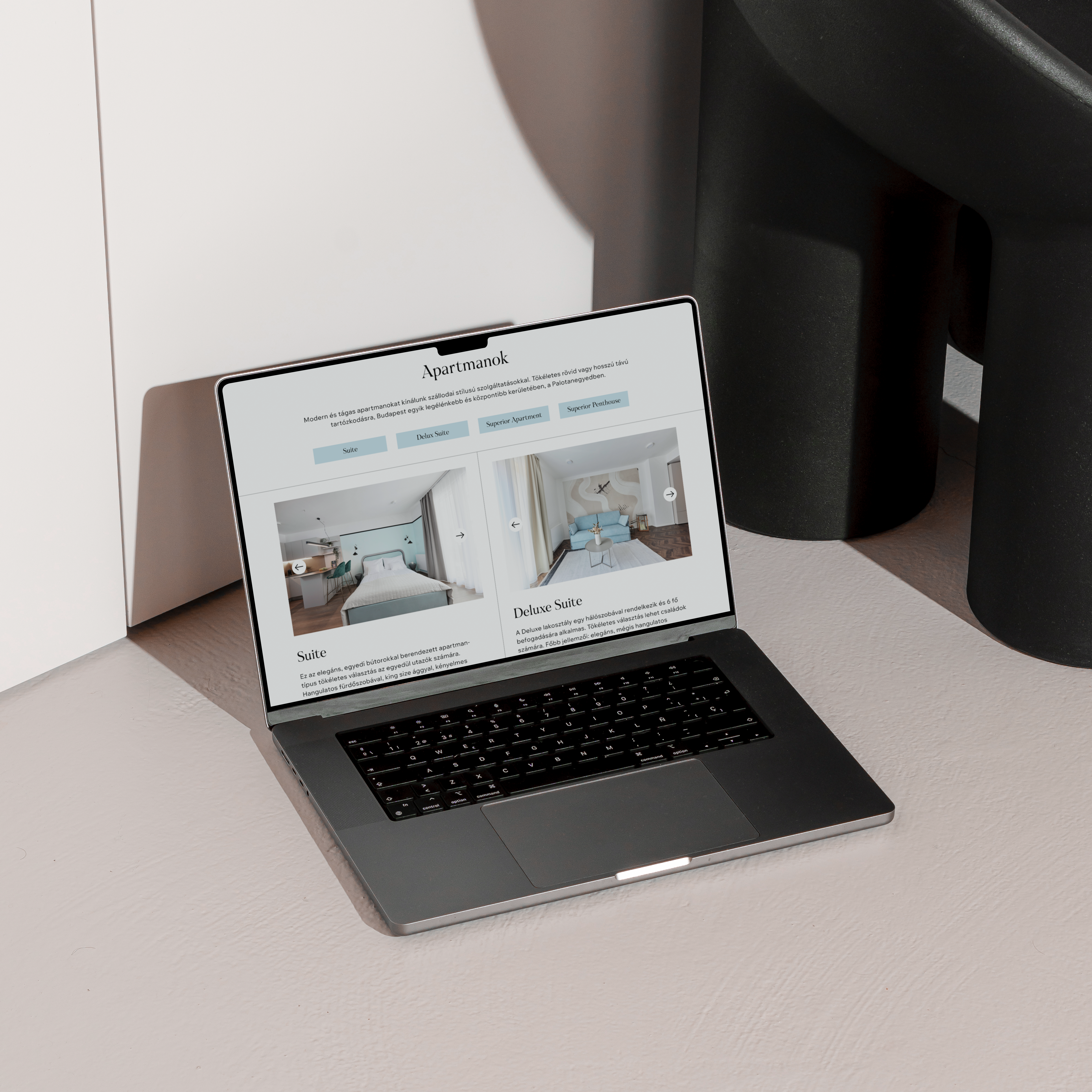 Bendito_Mockup-MT-MacBook_Pro-04